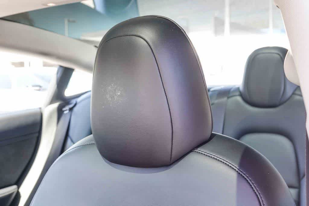 Thumbnail: 2022 Tesla Model 3 - 24