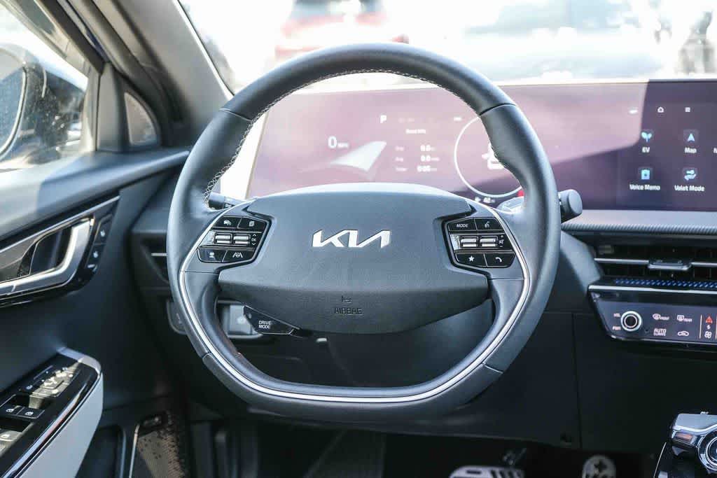 Thumbnail: 2023 Kia EV6 - 15