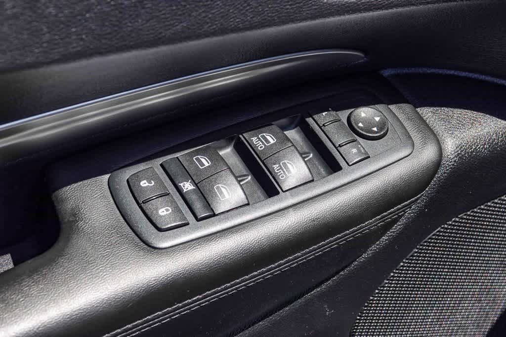Thumbnail: 2016 Dodge Durango - 20