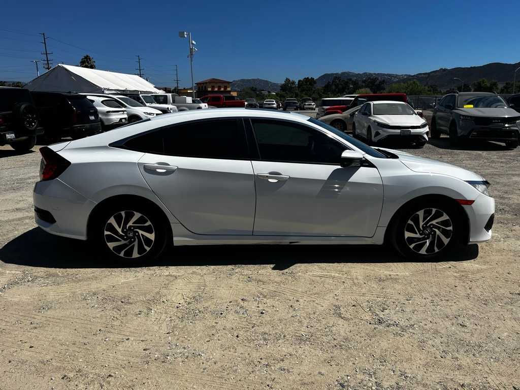 Thumbnail: 2016 Honda Civic - 4