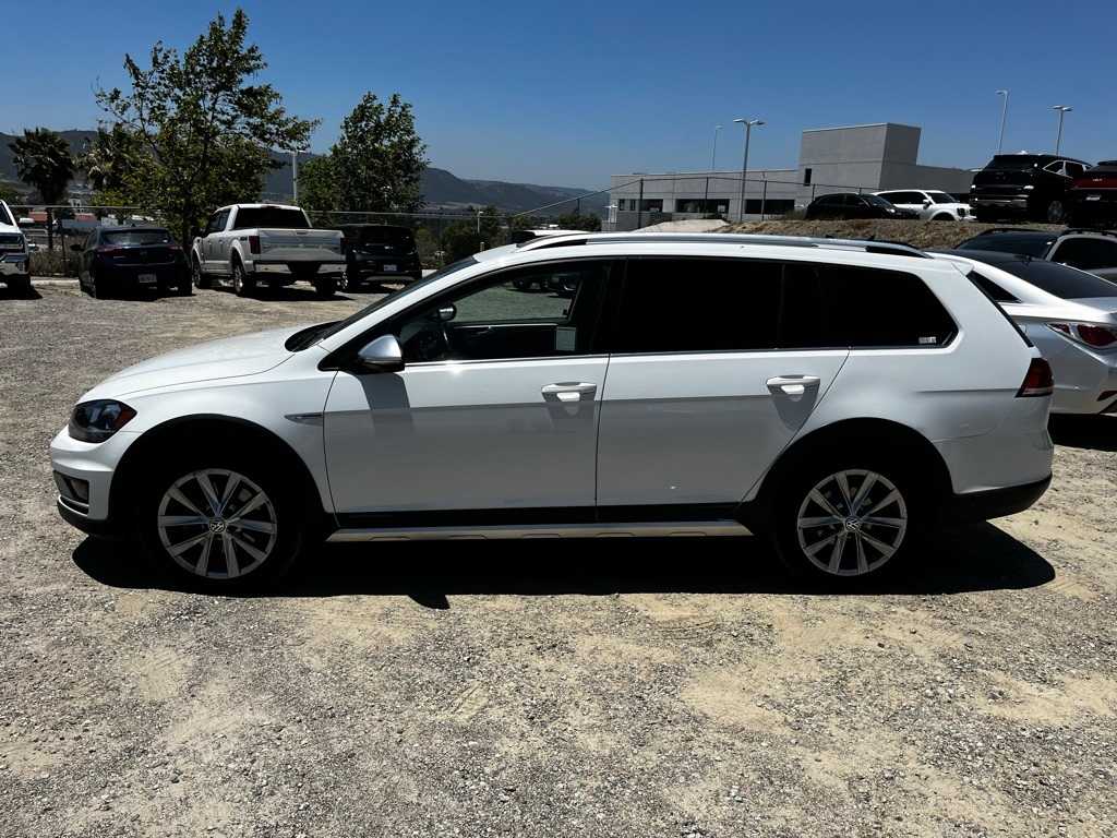 2019 Volkswagen Golf Alltrack SE 8