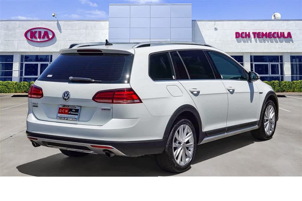 Thumbnail: 2019 Volkswagen Golf - 4