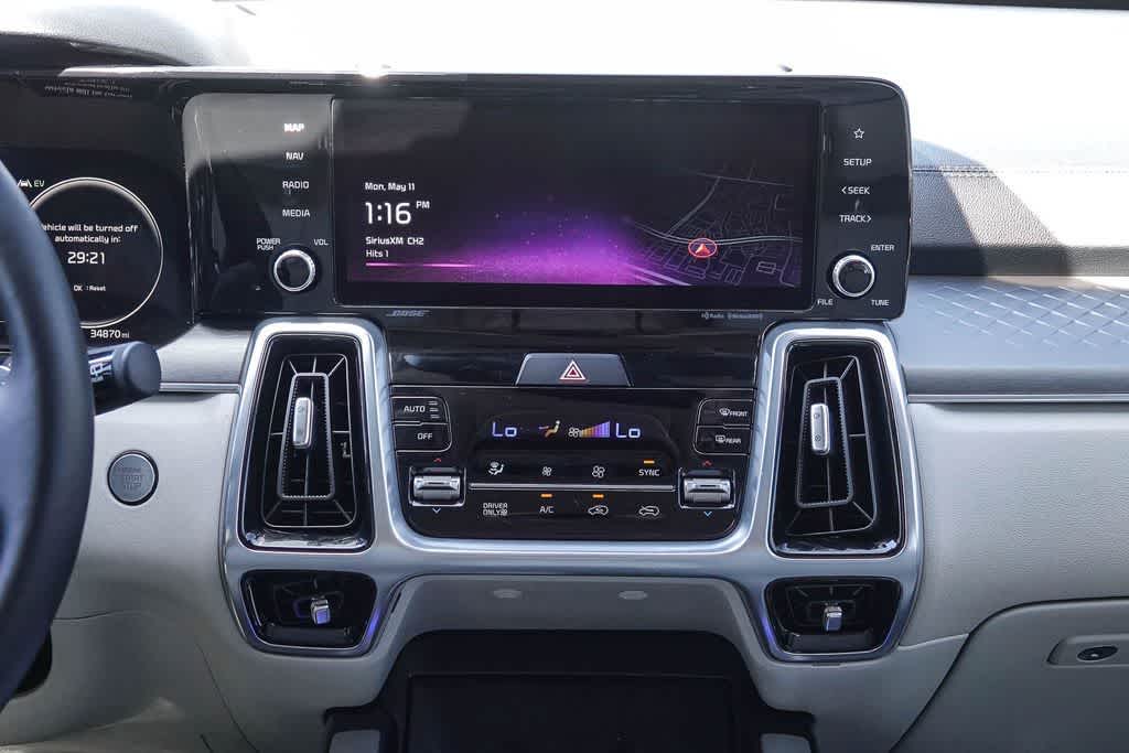 Thumbnail: 2023 Kia Sorento - 12