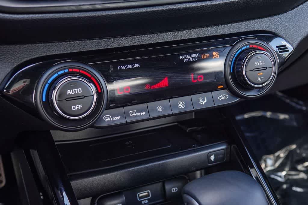 Thumbnail: 2023 Kia Forte - 21