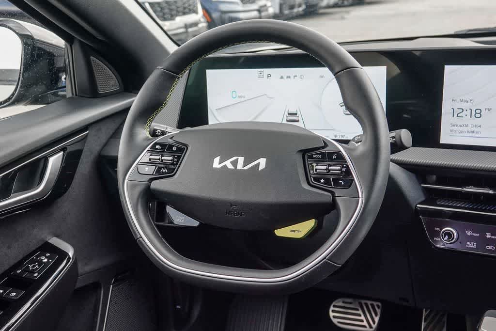 Thumbnail: 2023 Kia EV6 - 14