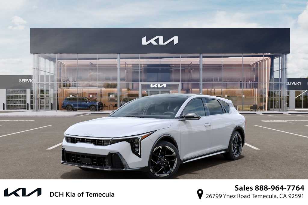 Thumbnail: 2026 Kia K4 - 1