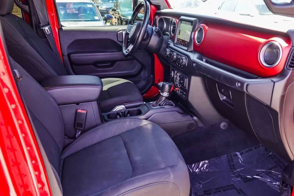 Thumbnail: 2021 Jeep Gladiator - 17