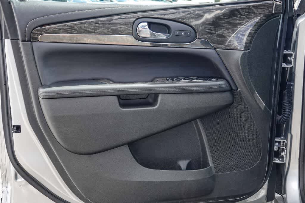 Thumbnail: 2013 Buick Enclave - 19