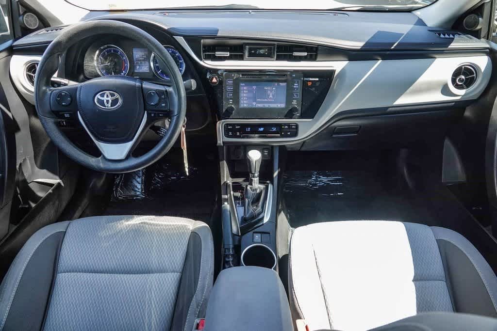 2017 Toyota Corolla LE 14