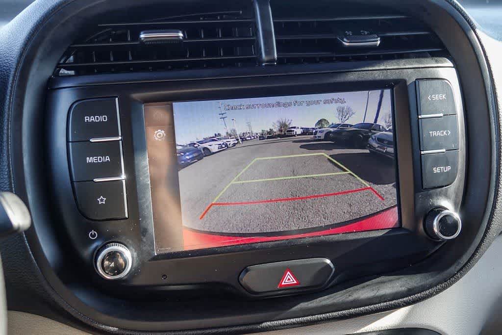 2023 Kia Soul LX - Photo 22
