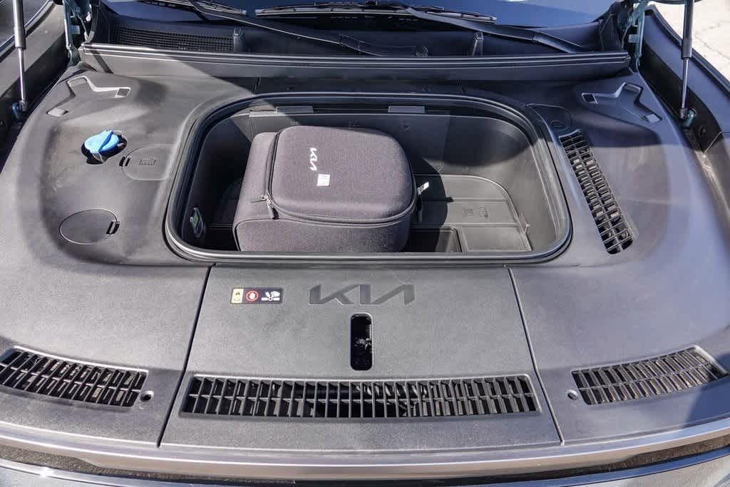 Thumbnail: 2024 Kia EV9 - 27