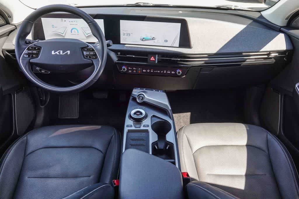 Thumbnail: 2023 Kia EV6 - 11