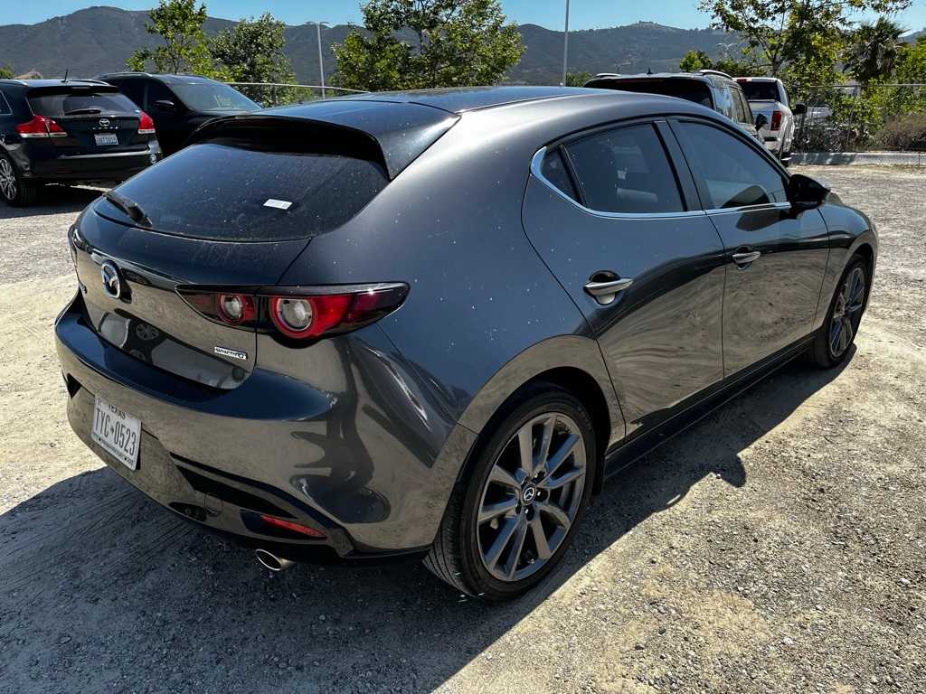 2022 Mazda Mazda3 Preferred 5