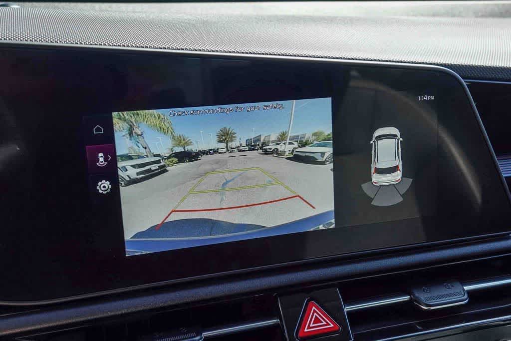 Thumbnail: 2023 Kia Niro - 22