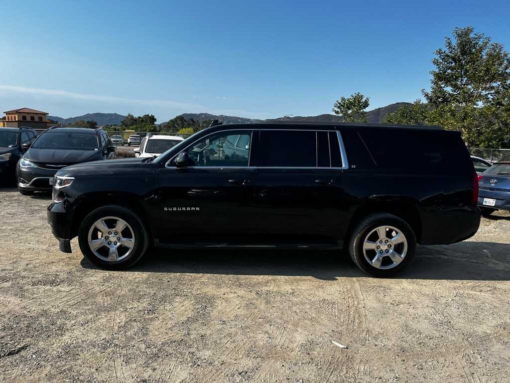 Thumbnail: 2017 Chevrolet Suburban - 8