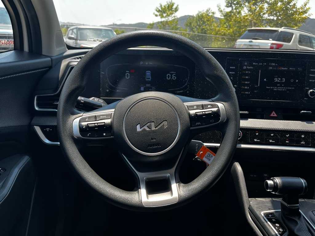 Thumbnail: 2023 Kia Sportage - 21