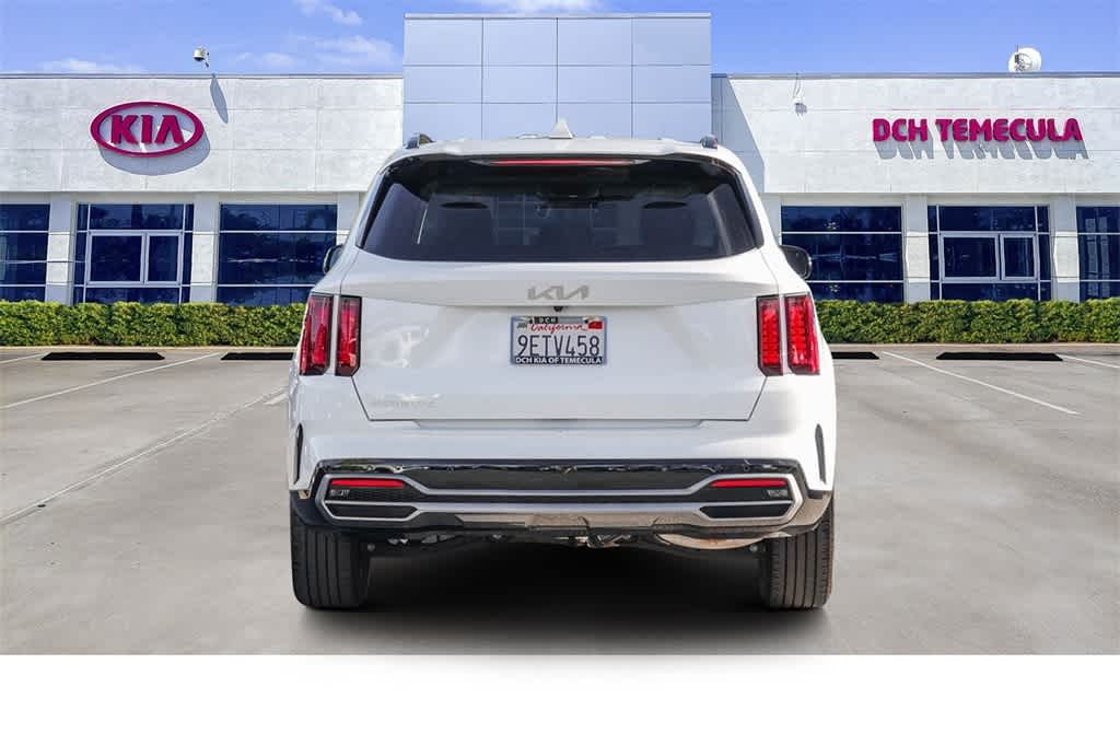 Thumbnail: 2023 Kia Sorento - 5