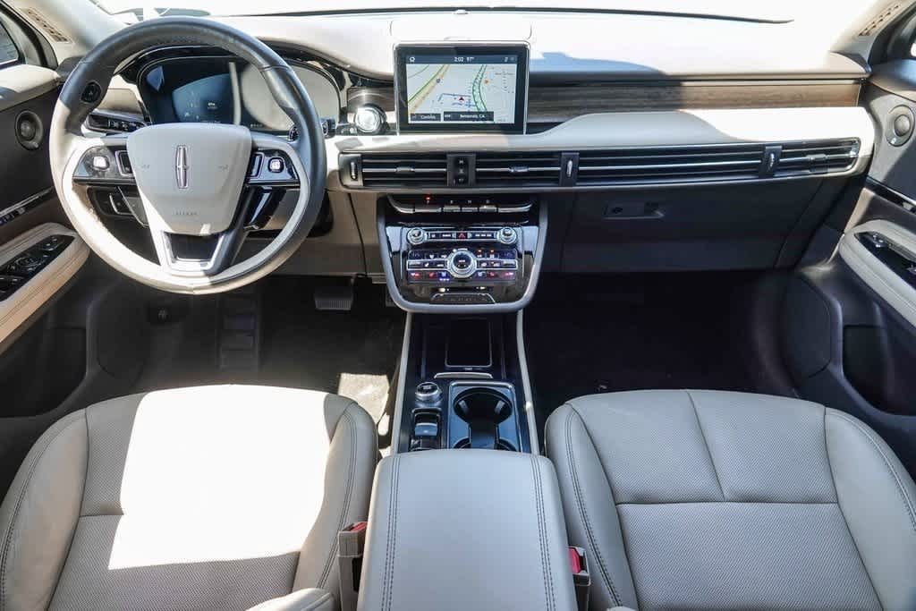 Thumbnail: 2020 Lincoln Corsair - 11