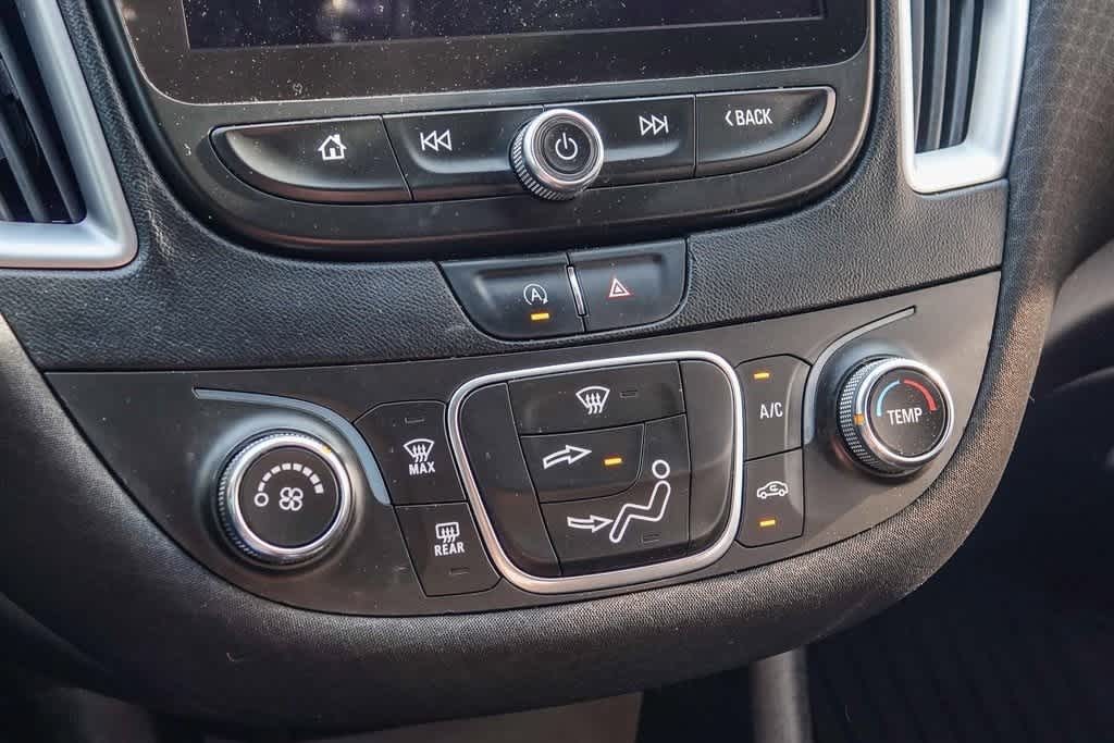 Thumbnail: 2020 Chevrolet Malibu - 18