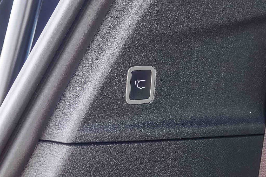 Thumbnail: 2025 Chrysler Pacifica - 25