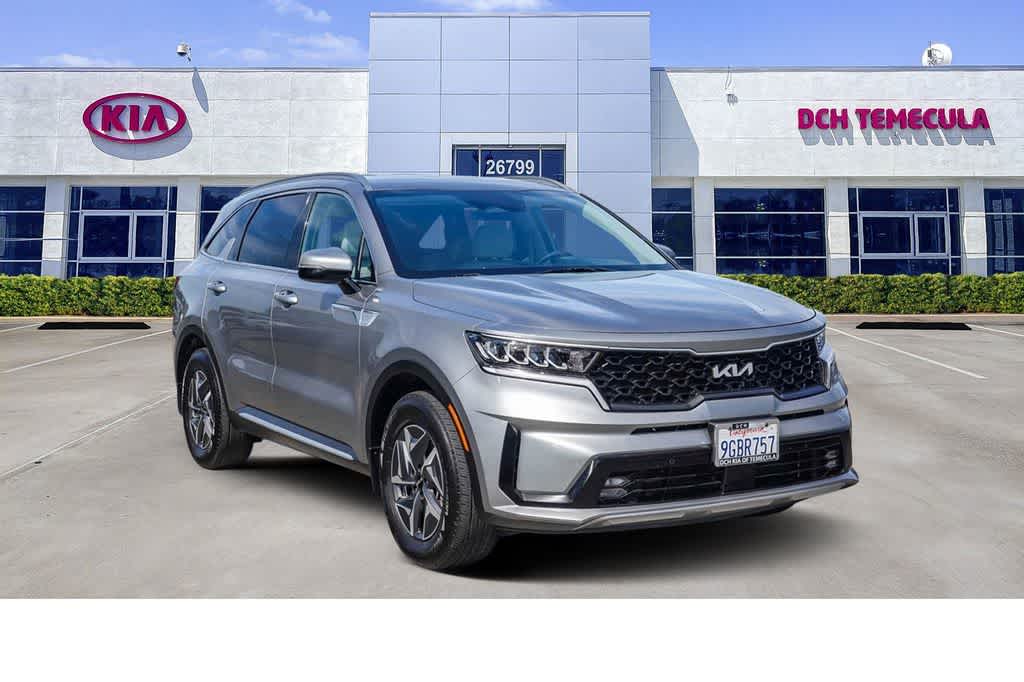Thumbnail: 2023 Kia Sorento - 3