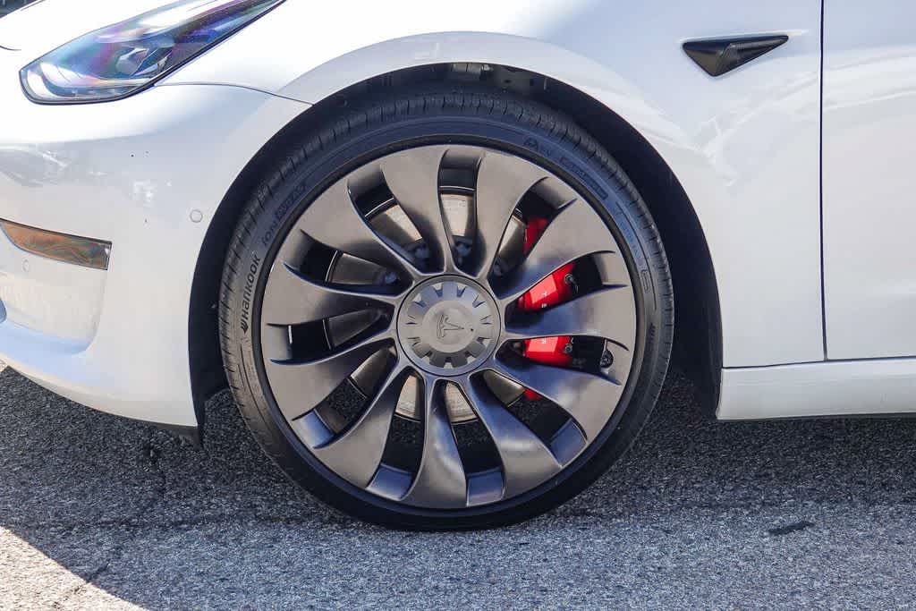 Thumbnail: 2022 Tesla Model 3 - 10