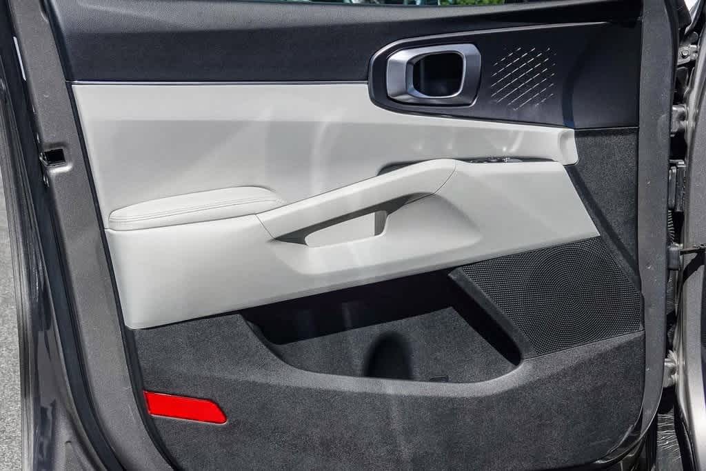 Thumbnail: 2025 Kia Sorento - 19