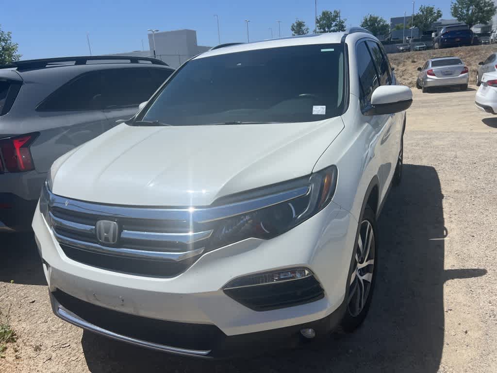 Thumbnail: 2017 Honda Pilot - 2