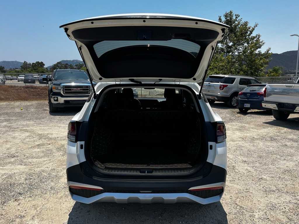 Thumbnail: 2023 Kia Sportage - 10