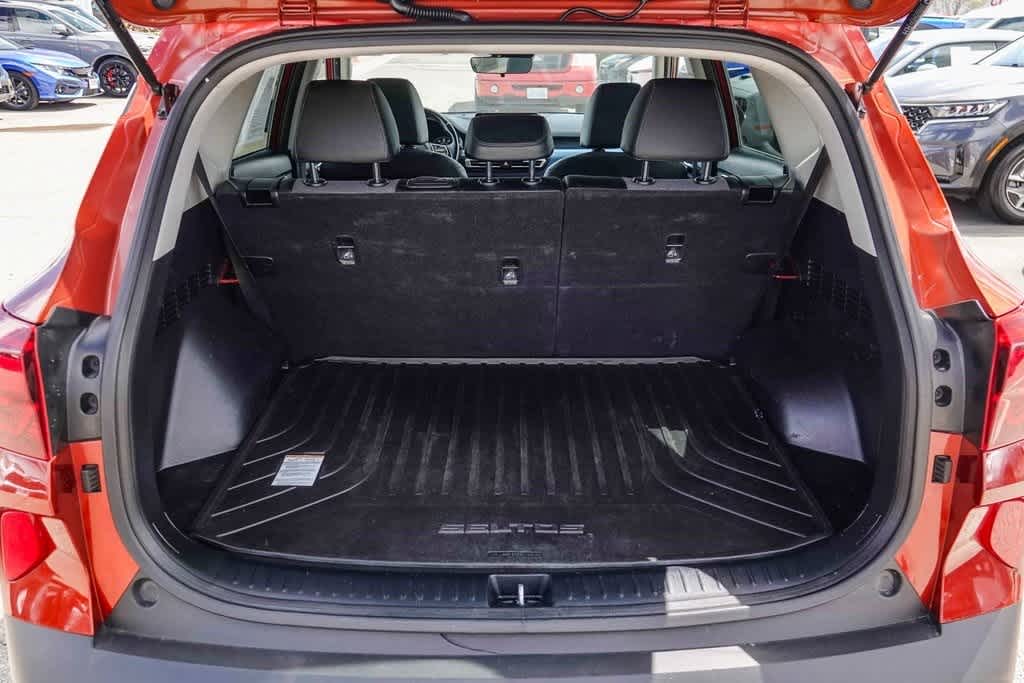 2021 Kia Seltos S 33