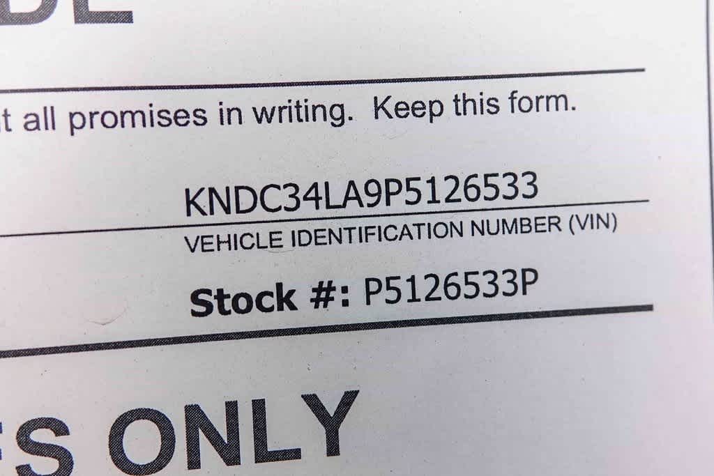 Thumbnail: 2023 Kia EV6 - 30