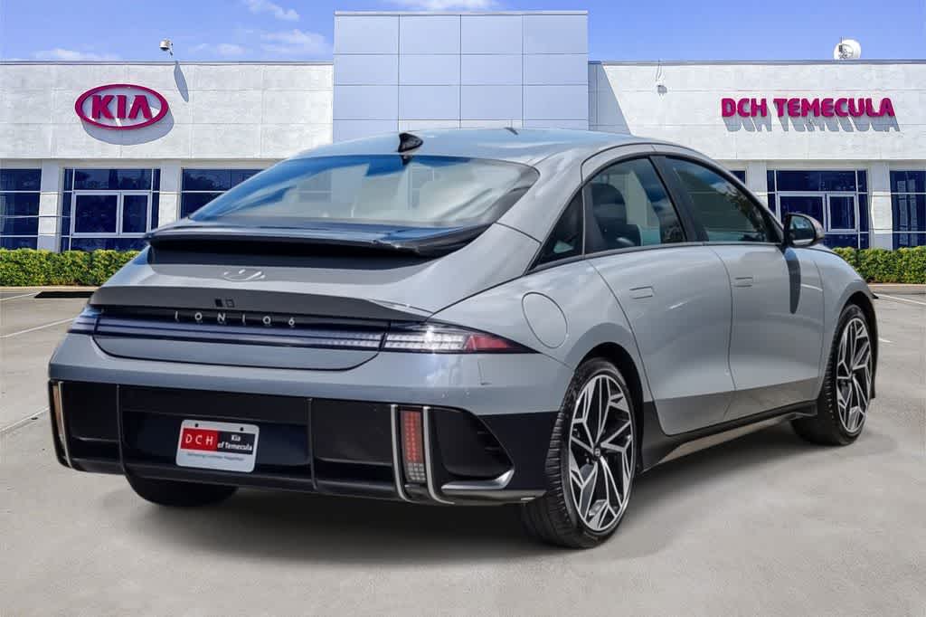 Thumbnail: 2023 Hyundai Ioniq 6 - 4