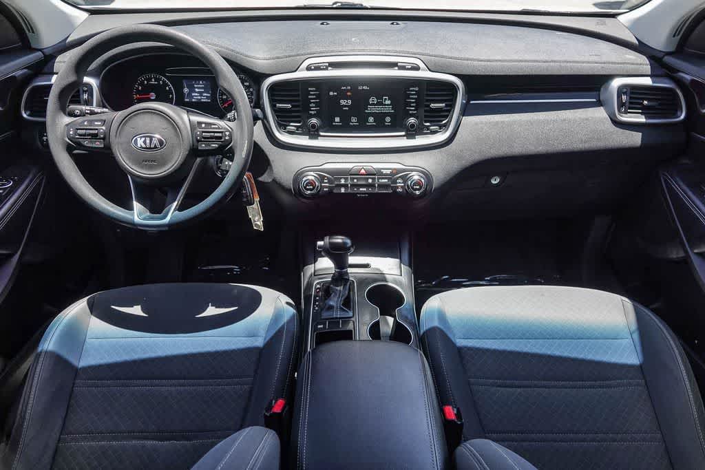 Thumbnail: 2018 Kia Sorento - 11