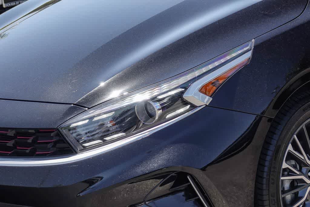 Thumbnail: 2023 Kia Forte - 7