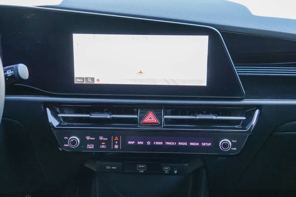 Thumbnail: 2023 Kia Niro - 12