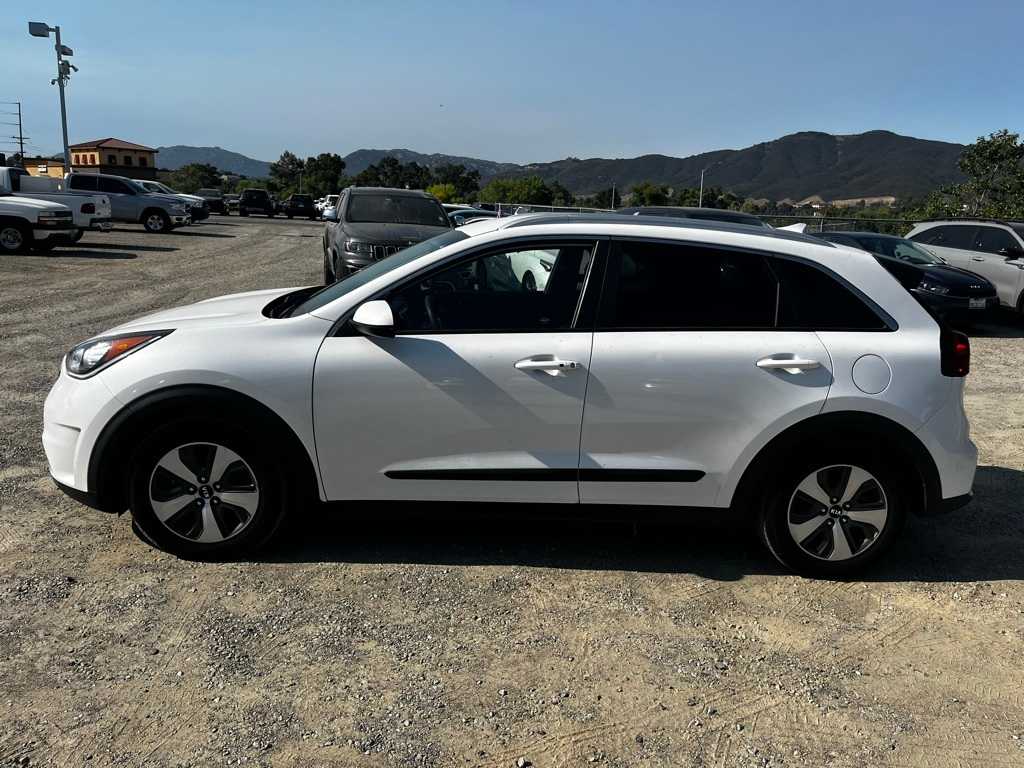 Thumbnail: 2018 Kia Niro - 8
