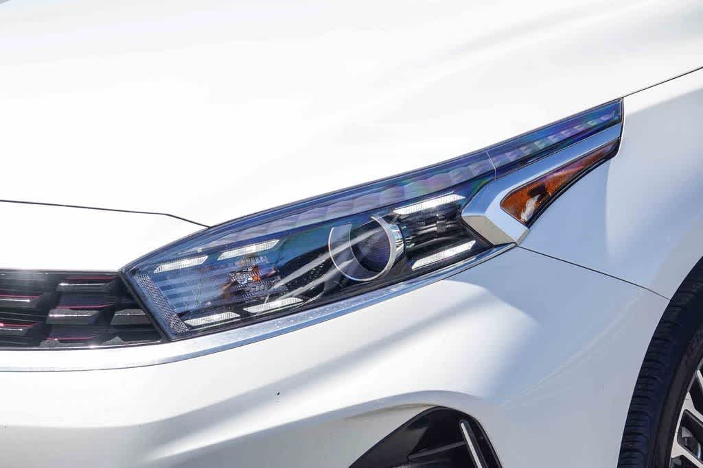 2024 Kia Forte GT-Line photo 3