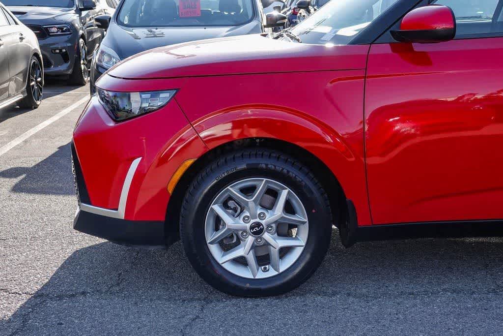 2023 Kia Soul LX - Photo 9