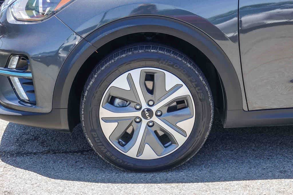 Thumbnail: 2022 Kia Niro - 10
