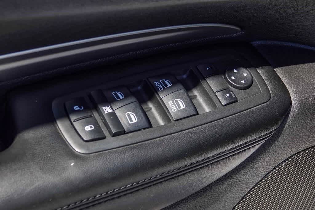 Thumbnail: 2017 Dodge Durango - 20