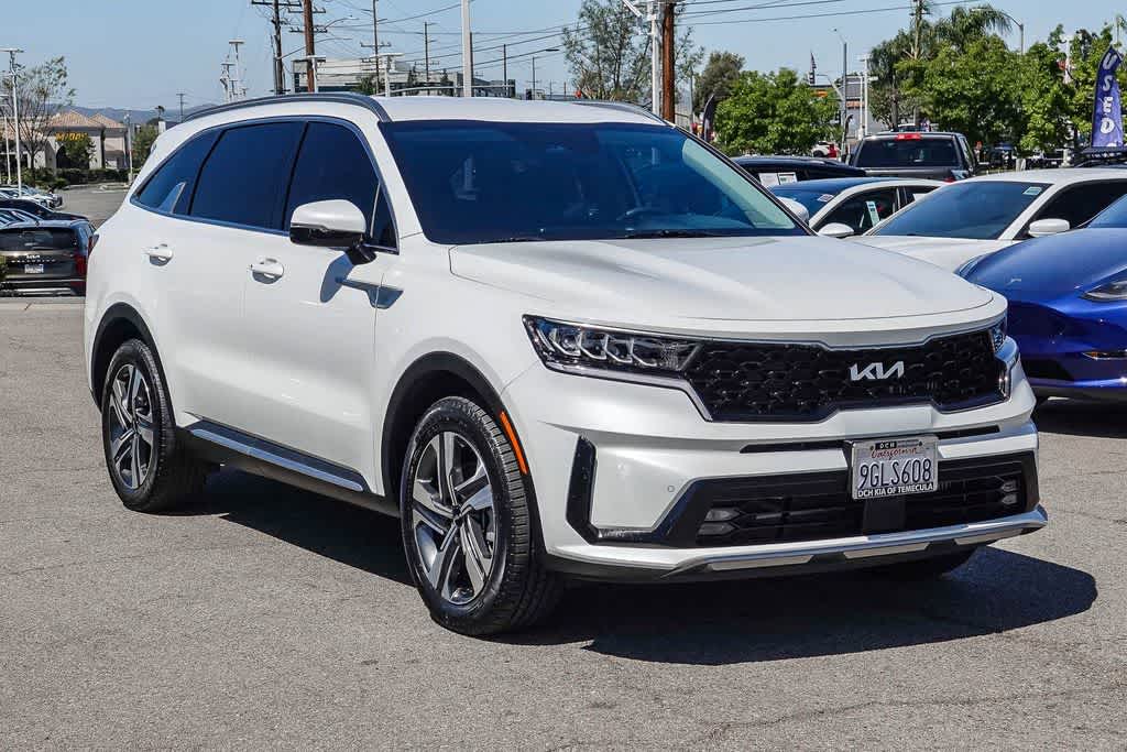 Thumbnail: 2023 Kia Sorento - 3