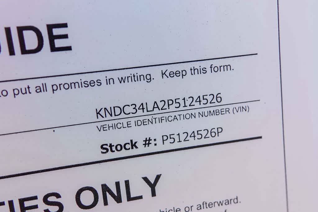 Thumbnail: 2023 Kia EV6 - 28
