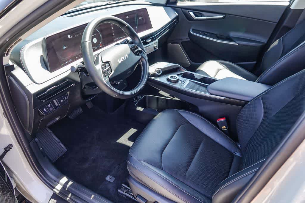Thumbnail: 2023 Kia EV6 - 15