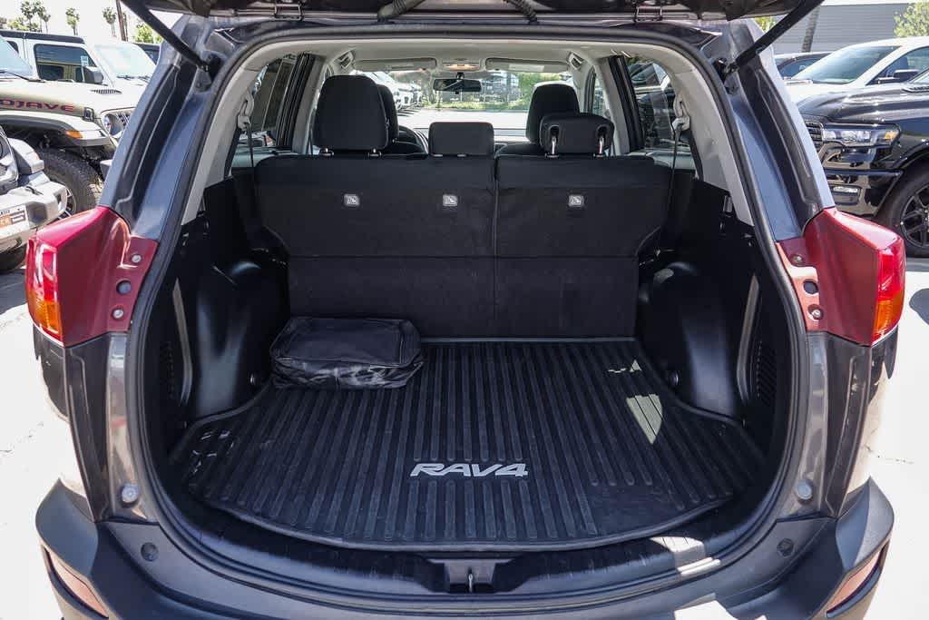 Thumbnail: 2015 Toyota RAV4 - 25