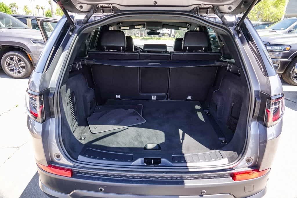Thumbnail: 2021 Land Rover Discovery Sport - 27