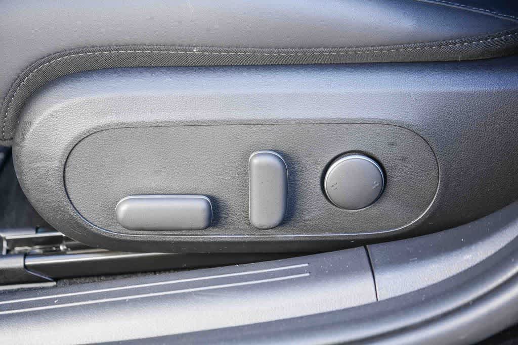 Thumbnail: 2024 Hyundai Ioniq 6 - 21