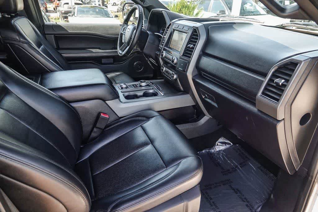 Thumbnail: 2019 Ford Expedition - 15