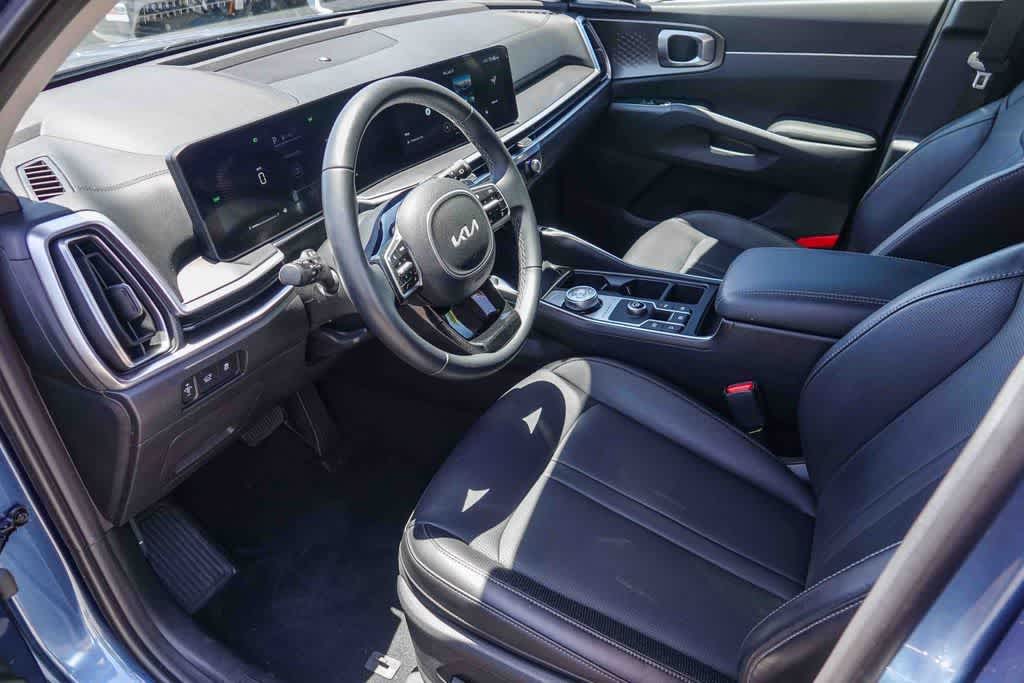 Thumbnail: 2025 Kia Sorento - 16