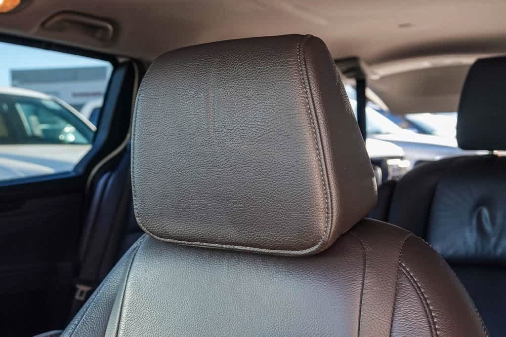 Thumbnail: 2019 Honda Odyssey - 24