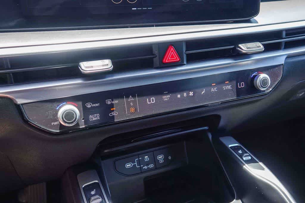 Thumbnail: 2025 Kia Sorento - 21